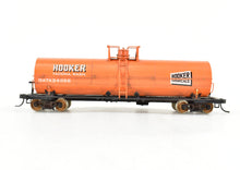 Load image into Gallery viewer, HO Brass PSC - Precision Scale Co. 12,000 Gallon Tank Car FP Orange Hooker Chemicals Weathered