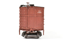 Load image into Gallery viewer, HO Brass NPP - Nickel Plate Products GN - Great Northern 40' Boxcar Custom Painted No. 7302