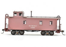 Load image into Gallery viewer, HO Brass Trains Inc. ATSF - Santa Fe Wood Caboose Custom Painted & Weathered