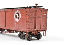 Load image into Gallery viewer, HO Brass NPP - Nickel Plate Products GN - Great Northern 40' Boxcar Custom Painted No. 7302