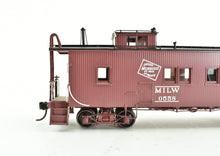 Load image into Gallery viewer, HO Brass CON OMI - Overland Models, Inc. MILW - Milwaukee Road 36' Wood Caboose FP No. 0558