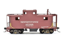 Load image into Gallery viewer, HO Brass Pacific Pike PRR - Pennsylvania Railroad Class N5 Caboose Custom Painted