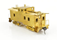 Load image into Gallery viewer, HO Brass NPP - Nickel Plate Products N.Y.O. & W. - New York Ontario & Western 800 Series Caboose