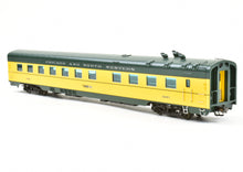 Load image into Gallery viewer, HO Brass Railway Classics C&NW - Chicago and North Western "400" 56-Seat Diner FP 6950
