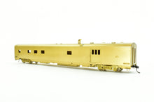 Load image into Gallery viewer, HO Brass S. Soho & Co. GN - Great Northern Empire Builder #1200 Baggage - Dormitory Car