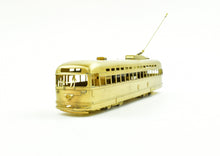 Load image into Gallery viewer, HO Brass The Car Works CSL - Chicago Surface Lines 1946 Pullman "Green Hornet" PCC Car