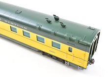 Load image into Gallery viewer, HO Brass Railway Classics C&NW - Chicago and North Western "400" 56-Seat Diner FP 6950