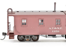 Load image into Gallery viewer, HO Brass Trains Inc. ATSF - Santa Fe Wood Caboose Custom Painted & Weathered