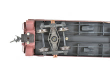 Load image into Gallery viewer, HO Brass Trains Inc. ATSF - Santa Fe Wood Caboose Custom Painted & Weathered