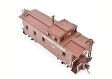 Load image into Gallery viewer, HO Brass PFM - SKI SP - Southern Pacific Steam Era C-40-3 Steel Caboose Factory Painted No. 1178