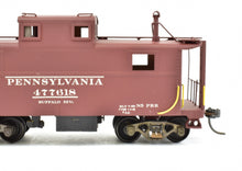 Load image into Gallery viewer, HO Brass Pacific Pike PRR - Pennsylvania Railroad Class N5 Caboose Custom Painted