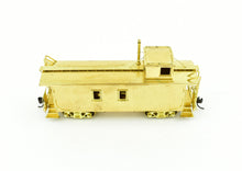 Load image into Gallery viewer, HO Brass PFM - Pacific Fast Mail CPR - Canadian Pacific Railway Wood Caboose