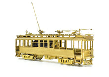 Load image into Gallery viewer, HO Brass Suydam PE - Pacific Electric "Medium Five" Wood Interurban Coach with Can Motor