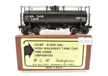 Load image into Gallery viewer, HO Brass W&R - W&R Enterprises UTLX - Union Tank Lines 6000 Gallon High Walkway Tank Car One Dome CP