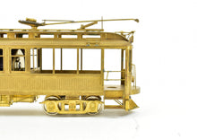 Load image into Gallery viewer, HO Brass Suydam PE - Pacific Electric "Medium Five" Wood Interurban Coach with Can Motor