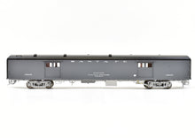 Load image into Gallery viewer, HO Brass CON TCY - The Coach Yard ATSF - Santa Fe Economy Baggage Car #3865 FP Grey and Black