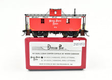 Load image into Gallery viewer, HO Brass DVP - Division Point NYC&St.L - Nickel Plate Road LE&W 26' Wood Caboose Factory Painted