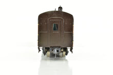 Load image into Gallery viewer, HO Brass Soho GN - Great Northern #1209 Coach Custom Painted "Empire Builder"  No. 1209