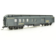 Load image into Gallery viewer, HO Brass Lambert GN - Great Northern Heavyweight Combine Baggage RPO Custom Painted