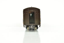 Load image into Gallery viewer, HO Brass Soho GN - Great Northern #1209 Coach Custom Painted "Empire Builder"  No. 1209