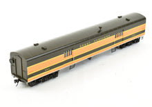 Load image into Gallery viewer, HO Brass Oriental Limited GN - Great Northern Streamlined "Empire Builder" 262 Baggage Less Skirts Pro-Painted