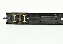 Load image into Gallery viewer, HO Brass Balboa SP - Southern Pacific "Daylight" Pullman Factory Painted