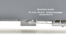 Load image into Gallery viewer, HO Brass CON TCY - The Coach Yard ATSF - Santa Fe Economy Baggage Car #3865 FP Grey and Black