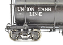 Load image into Gallery viewer, HO Brass W&R - W&R Enterprises UTLX - Union Tank Lines 6000 Gallon High Walkway Tank Car One Dome CP