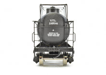 Load image into Gallery viewer, HO Brass W&R - W&R Enterprises UTLX - Union Tank Lines 6000 Gallon High Walkway Tank Car One Dome CP