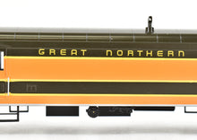 Load image into Gallery viewer, HO Brass Oriental Limited GN - Great Northern Streamlined "Empire Builder" 262 Baggage Less Skirts Pro-Painted