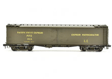 Load image into Gallery viewer, HO Brass CON CIL - Challenger Imports PFE - Pacific Fruit Express Refrigerator Car Rebuilt Version FP