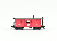 Load image into Gallery viewer, HO Brass DVP - Division Point - M&STL - Minneapolis & St Louis - Wood Bay Window Caboose