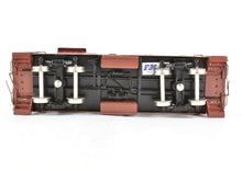 Load image into Gallery viewer, HO Brass Key Imports ATSF - Santa Fe #2201 Class Flat Side Caboose Original Version FP