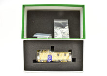 Load image into Gallery viewer, HO Brass OMI - Overland Models, Inc. Rutland Railroad 30' Wood Caboose 30 Series