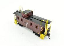 Load image into Gallery viewer, HO Brass PFM - SKI L&N - Louisville & Nashville NE Series Wood Caboose Factory Painted