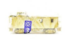 Load image into Gallery viewer, HO Brass OMI - Overland Models, Inc. Rutland Railroad 30' Wood Caboose 30 Series