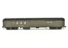 Load image into Gallery viewer, HO Brass Oriental Limited GN - Great Northern 1935 Empire Builder Baggage Mail Express Custom Painted