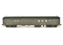 Load image into Gallery viewer, HO Brass Oriental Limited GN - Great Northern 1935 Empire Builder Baggage Mail Express Custom Painted