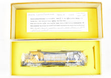 Load image into Gallery viewer, HO Brass Oriental Limited ATSF - Santa Fe GE U25B 2500 HP Low Hood Early Pro Painted