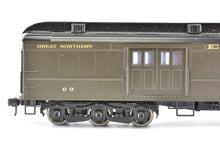 Load image into Gallery viewer, HO Brass Oriental Limited GN - Great Northern 1935 Empire Builder Baggage Mail Express Custom Painted