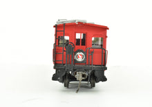 Load image into Gallery viewer, HO Brass Oriental Limited GN -Great Northern Bay Window Caboose CP No. X271