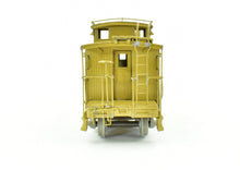 Load image into Gallery viewer, HO Brass OMI - Overland Models, Inc. C&O - Chesapeake & Ohio Wood Caboose