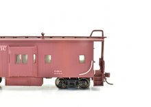 Load image into Gallery viewer, HO Brass PSC - Precision Scale Co. SP - Southern Pacific C-30-4 Bay Window Caboose CP