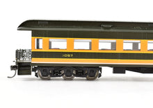 Load image into Gallery viewer, HO Brass Lambert GN - Great Northern Cafe Lounge Observation Custom Painted with Interior