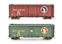 Load image into Gallery viewer, HO Brass PSC - Precision Scale Co. GN - Great Northern 40' Single Door Boxcars x2 - NO BOXES