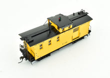 Load image into Gallery viewer, HO Brass Shoreham Shops DM&IR Long Caboose With Side Door, Factory Painted #C-10