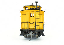 Load image into Gallery viewer, HO Brass Shoreham Shops DM&IR Long Caboose With Side Door, Factory Painted #C-10