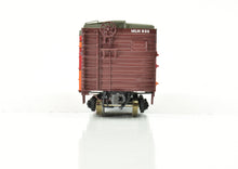 Load image into Gallery viewer, HO Brass Railway Classics MILW - Milwaukee Road 50' Passenger Express Boxcar Factory Painted #936
