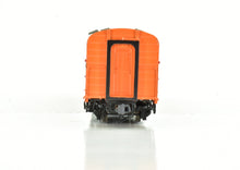 Load image into Gallery viewer, HO Brass Railway Classics MILW - Milwaukee Road Mail Express Car Factory Painted #1213