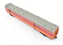 Load image into Gallery viewer, HO Brass Railway Classics MILW - Milwaukee Road Mail Express Car Factory Painted #1213
